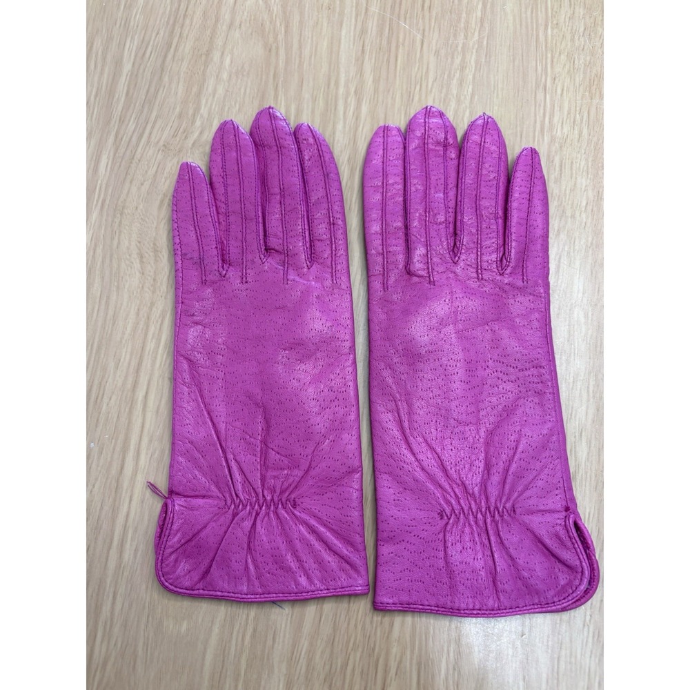 Fownes Gloves VTG 1960s 70s Fuchsia Leather Acrylic Lining Women's Size 7.5